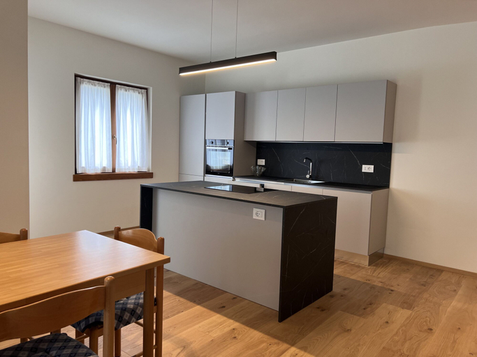 Room 2, 085 Trilocale Duplex Giustino, Trento