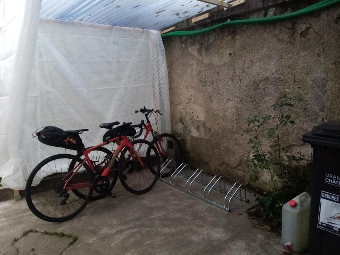 Others 2, L'Appart' Abri velos - Bikes shelter, Vienne