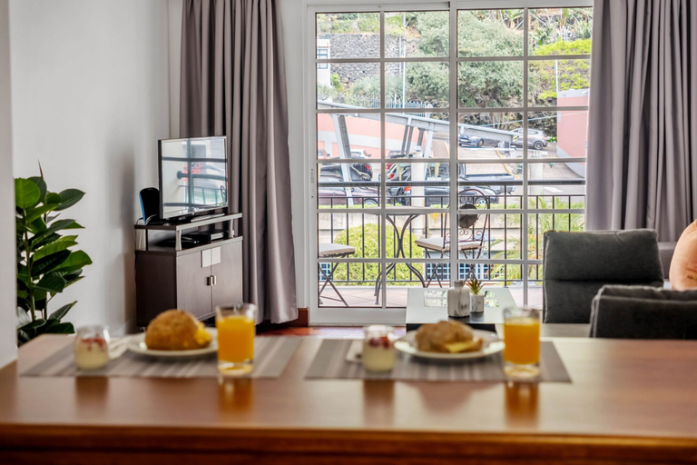 Room 5, Pestana s Nest by Homie, Ribeira Brava