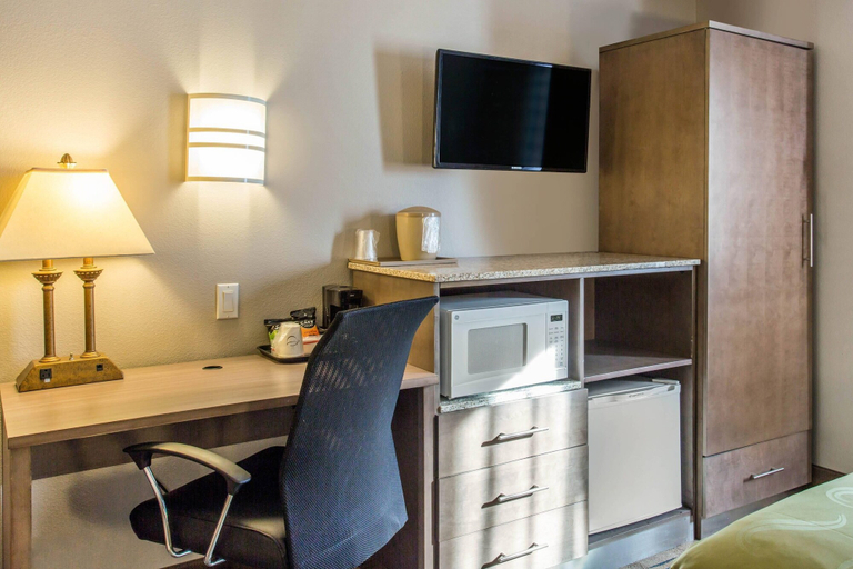 Others 5, Quality Inn, Torrance