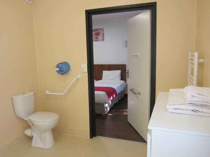 Bedroom 3, Hotel Le Saint Joseph, Puy-de-Dôme