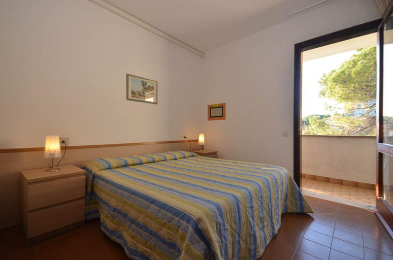 Bedroom 5, Wonderful villa with private garden in Bibione, Venezia
