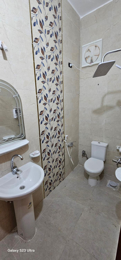 Others 5, FADL Kato, Aswan