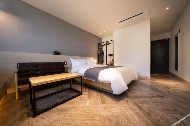 Bedroom 4, Sokcho Brooklyn Hotel, Sokcho