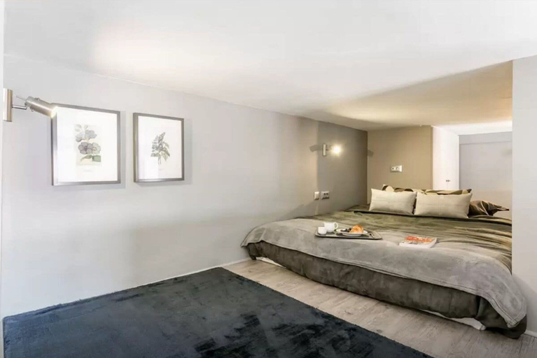 Room 5, Loft Saint Germain - Bon March, Paris