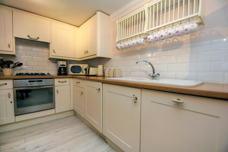 Others 2, Little Paris | Parking | by Brighton Holiday Lets, Brighton and Hove