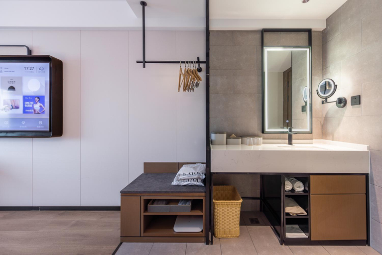 Bathroom 4, Atour Hotel Wuhan Optics Valley Technology Expo Center High-tech Park, Wuhan