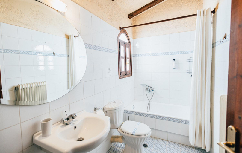Bathroom, Fanaras Hotel, West Greece