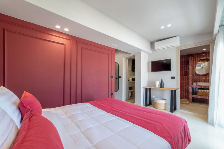 Room 5, 4 Living by Semavi, Crete