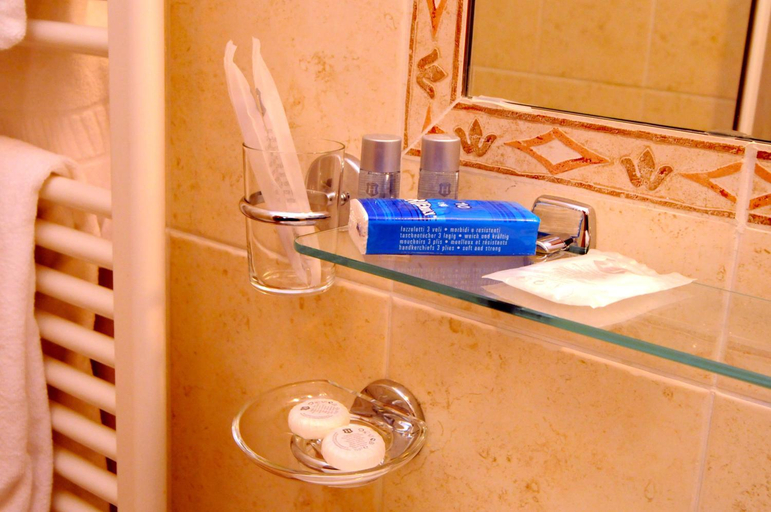 Others 5, La Griglia Hotel, Como