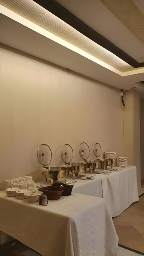 Food & Drinks 5, Burj Ul Zaki, Islamabad