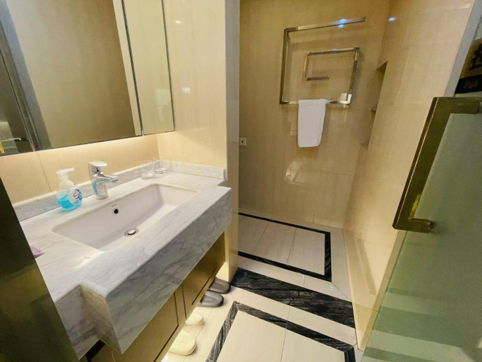 Bathroom 3, Shanghai Lerongju Boutique Apartment Metro Line 8 20meter, Shanghai