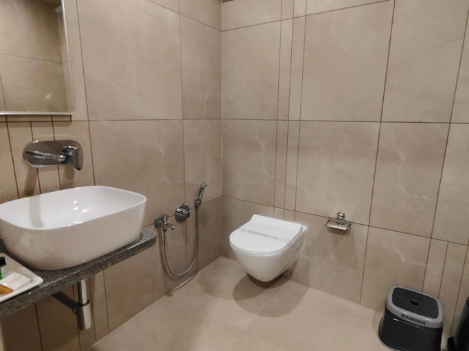 Bathroom 3, Hotel Kozar, Ahmadabad