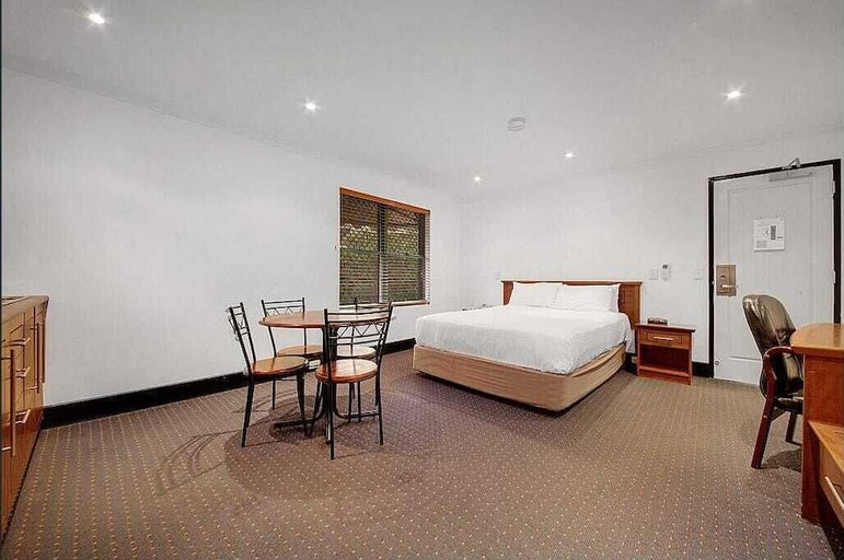 Bedroom 3, Gladstone Capricorn Apartments, Gladstone