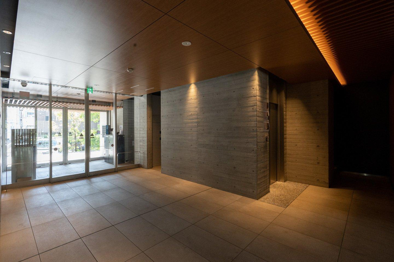 Public Area, Creazione Akasaka, Minato