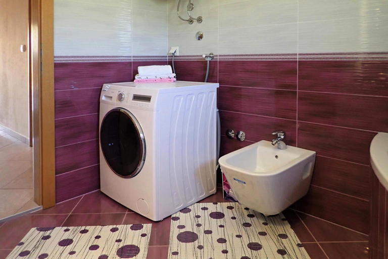 Bathroom 3, Apartment in Rovanjska near Velebit Mountains, Jasenice