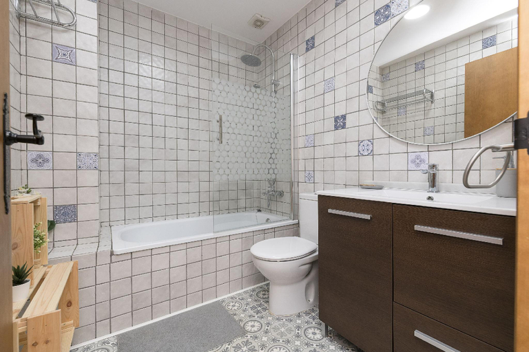 Bathroom 3, Rincon de los Deseos, Cádiz