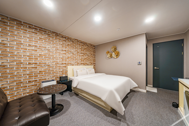 Bedroom 3, Gunsan Hotel May, Gunsan