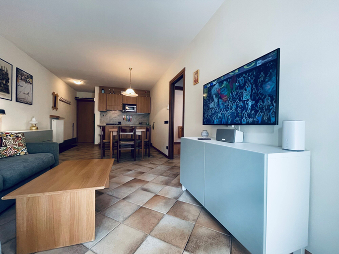 Room 3, 065 Trilocale Baldino, Trento