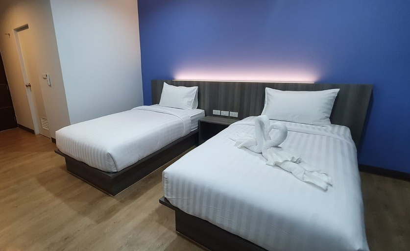 Bedroom 2, Tripper Hotel, Muang Ubon Ratchatani