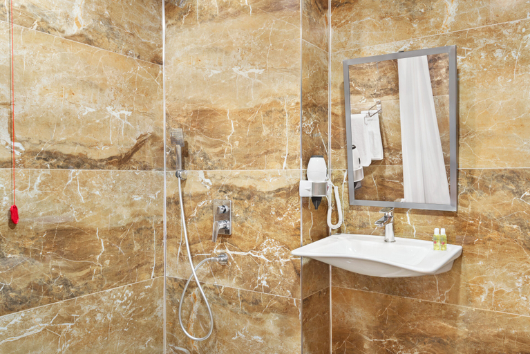 Bathroom, Ramada By Wyndham Elbistan, Elbistan