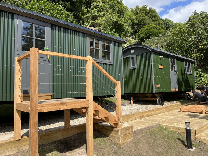 Others 4, Butcher’s Arms – Shepherd Huts, Gloucestershire