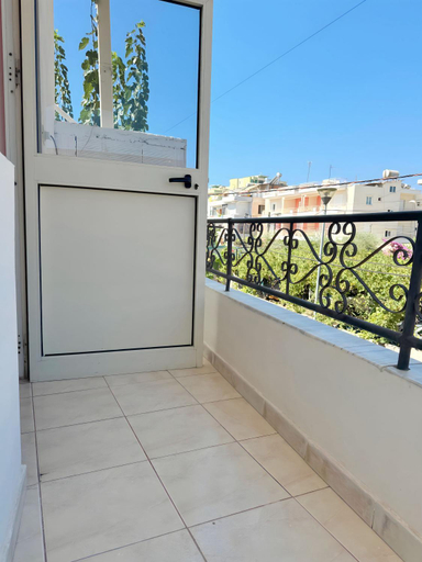 Others 3, Ibras House, Durrësit