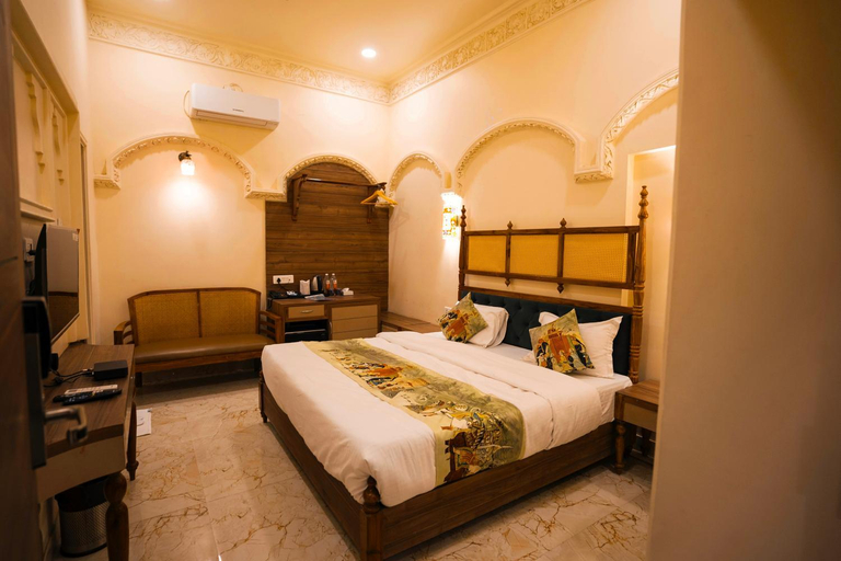 Bedroom 2, Captain Villa Heritage House, Varanasi