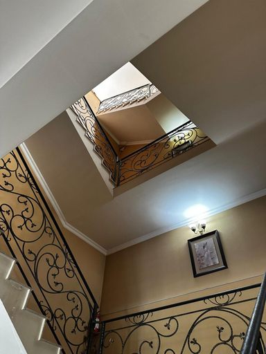 Others 4, Hotel Nirvana, Mtskheta