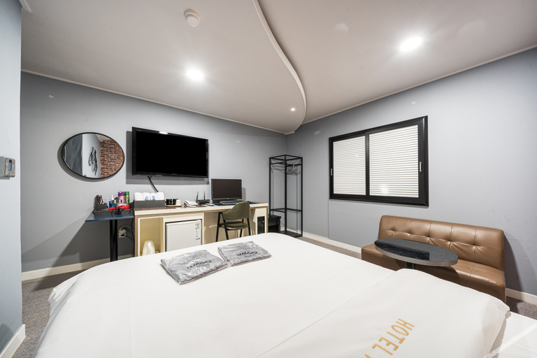 Bedroom 4, Gunsan Hotel May, Gunsan