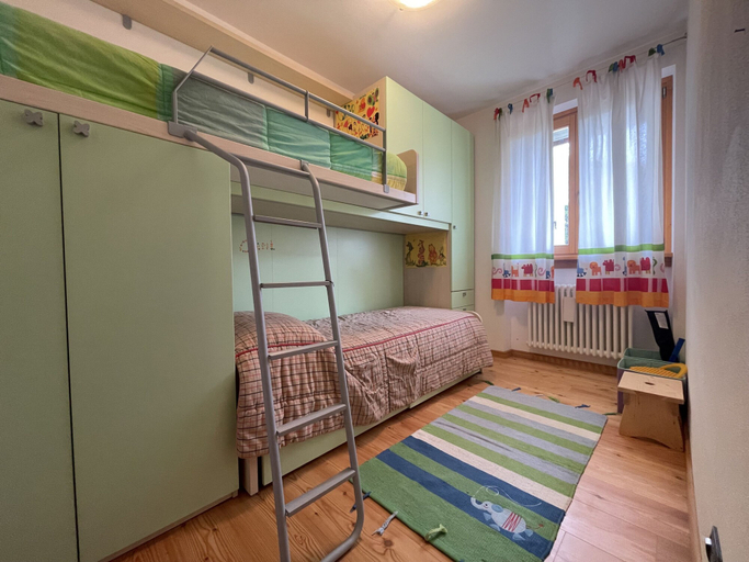 Room 2, 094 Trilocale Pinzolo, Trento