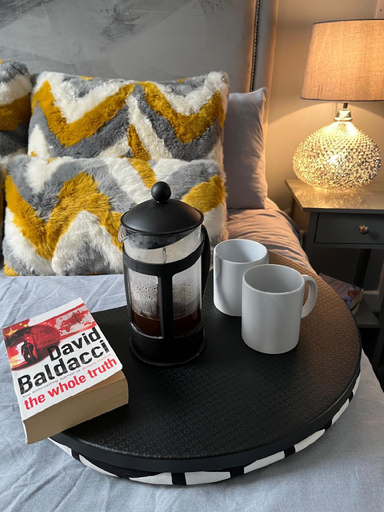 Food & Drinks 4, Modernised 4bed stay-away-home in Runcorn sleeps 7, Halton