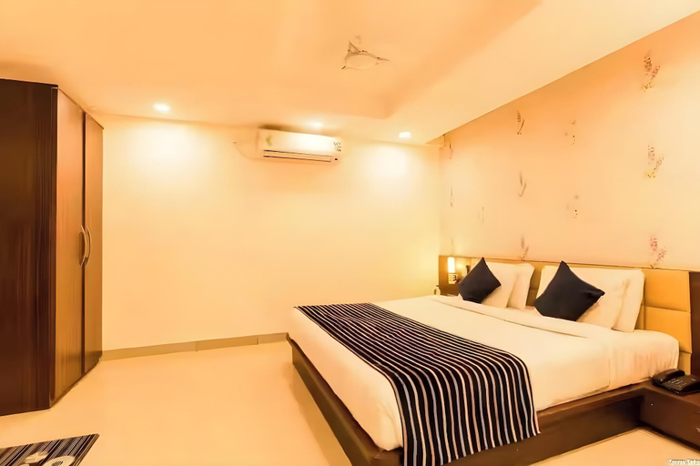Bedroom 3, Papaya Tree, Indore