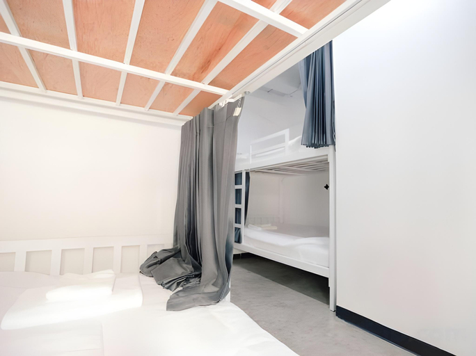 Bedroom 2, G5 Hostel Bangkok, Ratchathewi