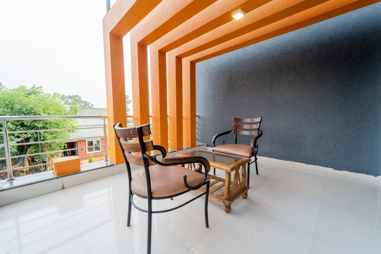 Others 5, Strawberry King Resort, Satara