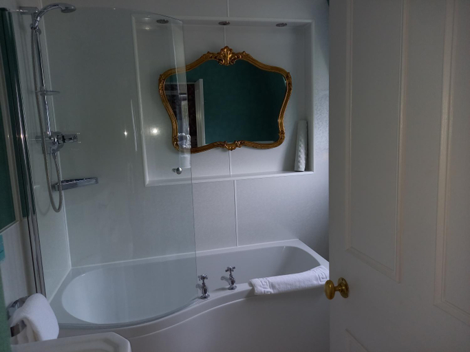 Bathroom 3, Banchory Lodge Hotel, Aberdeenshire