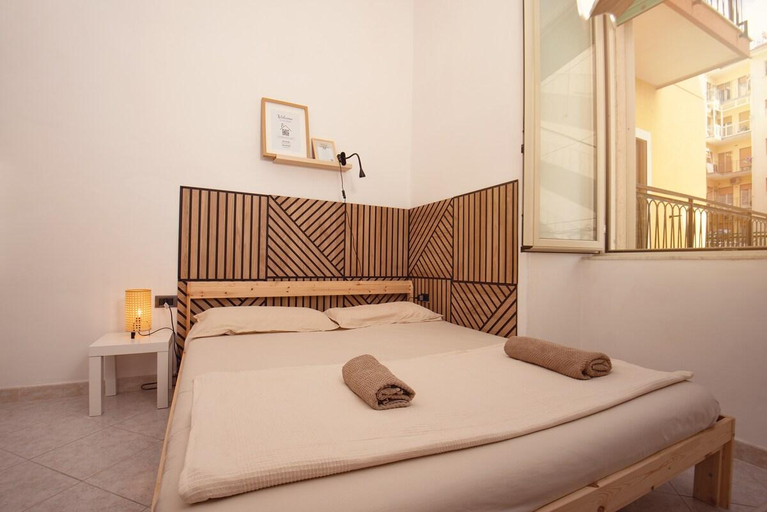 Bedroom 2, SeaSide Apartment, Salerno