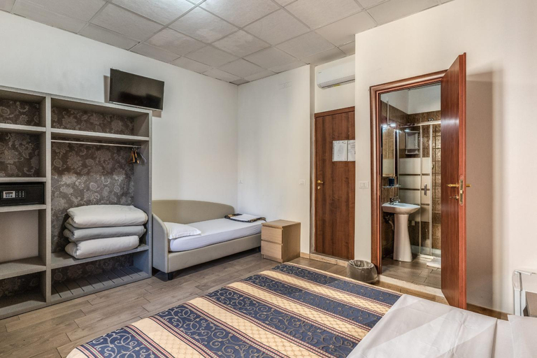 Others 5, Hotel Principe, Rome