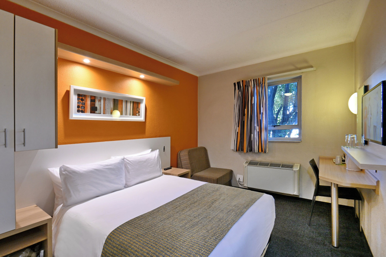 Bedroom 2, Road Lodge Germiston Lake, Ekurhuleni