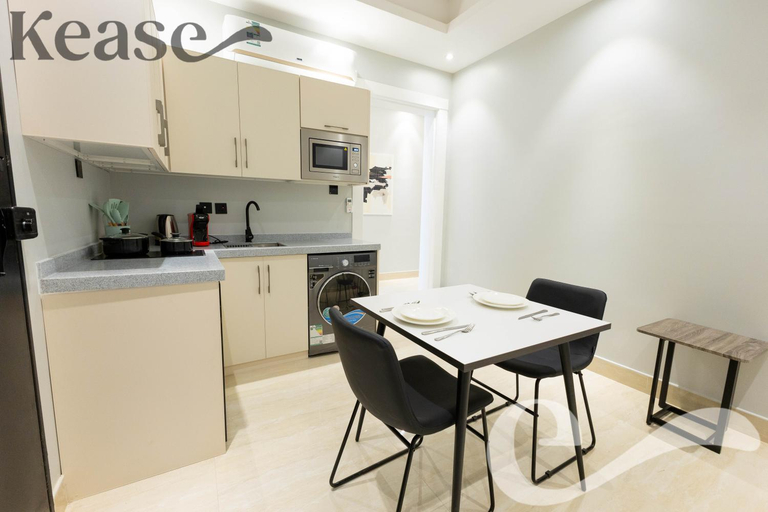 Others 4, Kease Nada C-7 Royal Touch GZ82, Riyadh