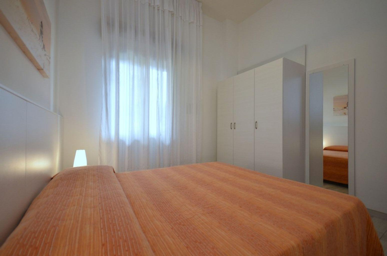 Bedroom 3, Charming apartment in Bibione with shared pool, Venezia