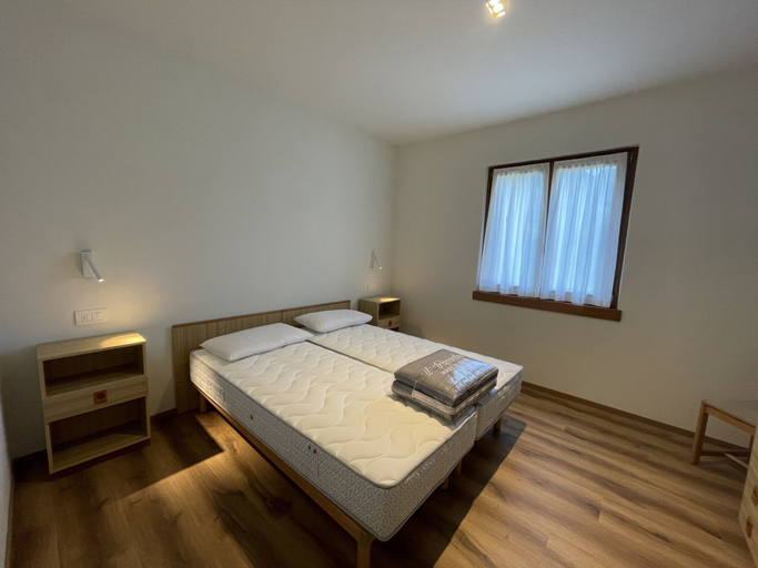 Room 5, 084 Bilocale Adamello Giustino, Trento