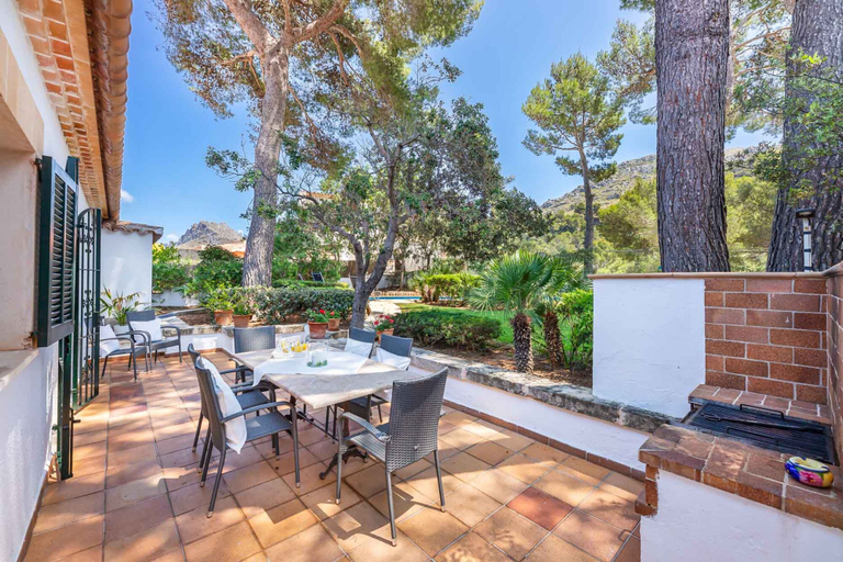 Room 2, Villa Can Domingo in Cala Sant Vicen, Baleares