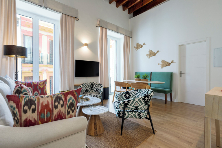 Others 4, Genteel Home Zaragoza, Sevilla