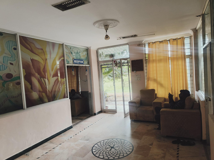 Public Area, Om Shakthi Suits, Bangalore
