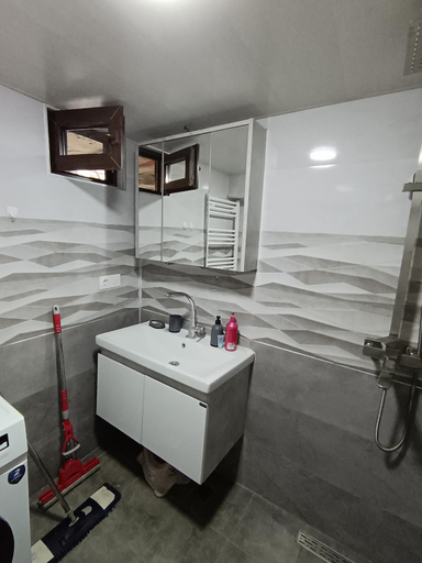 Others 5, Mery's Family Apartment, Tbilisi