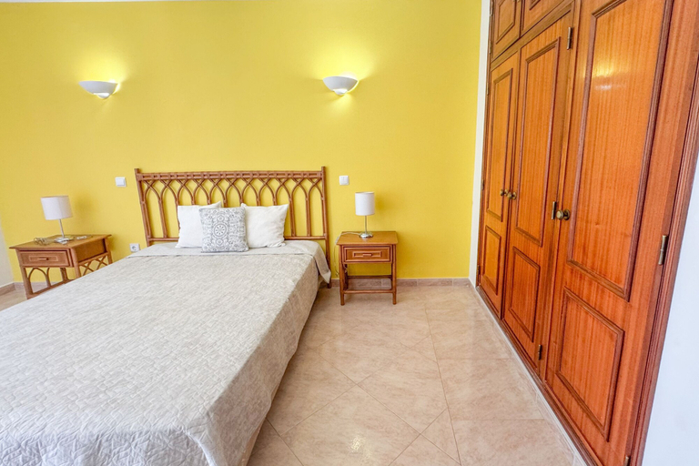 Room 3, Central Old Town Albufeira Apartment, Albufeira