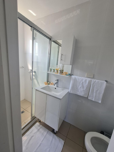 Bathroom 4, Home Away From Home- Your BULA Paradise!, Ba