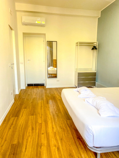 Bedroom 4, Lexie Suites Guesthouse, Rome