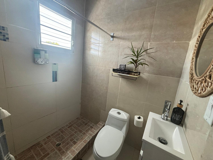 Bathroom 2, SALO-Casa Verde 4 Bdrm House by Stay Here PR